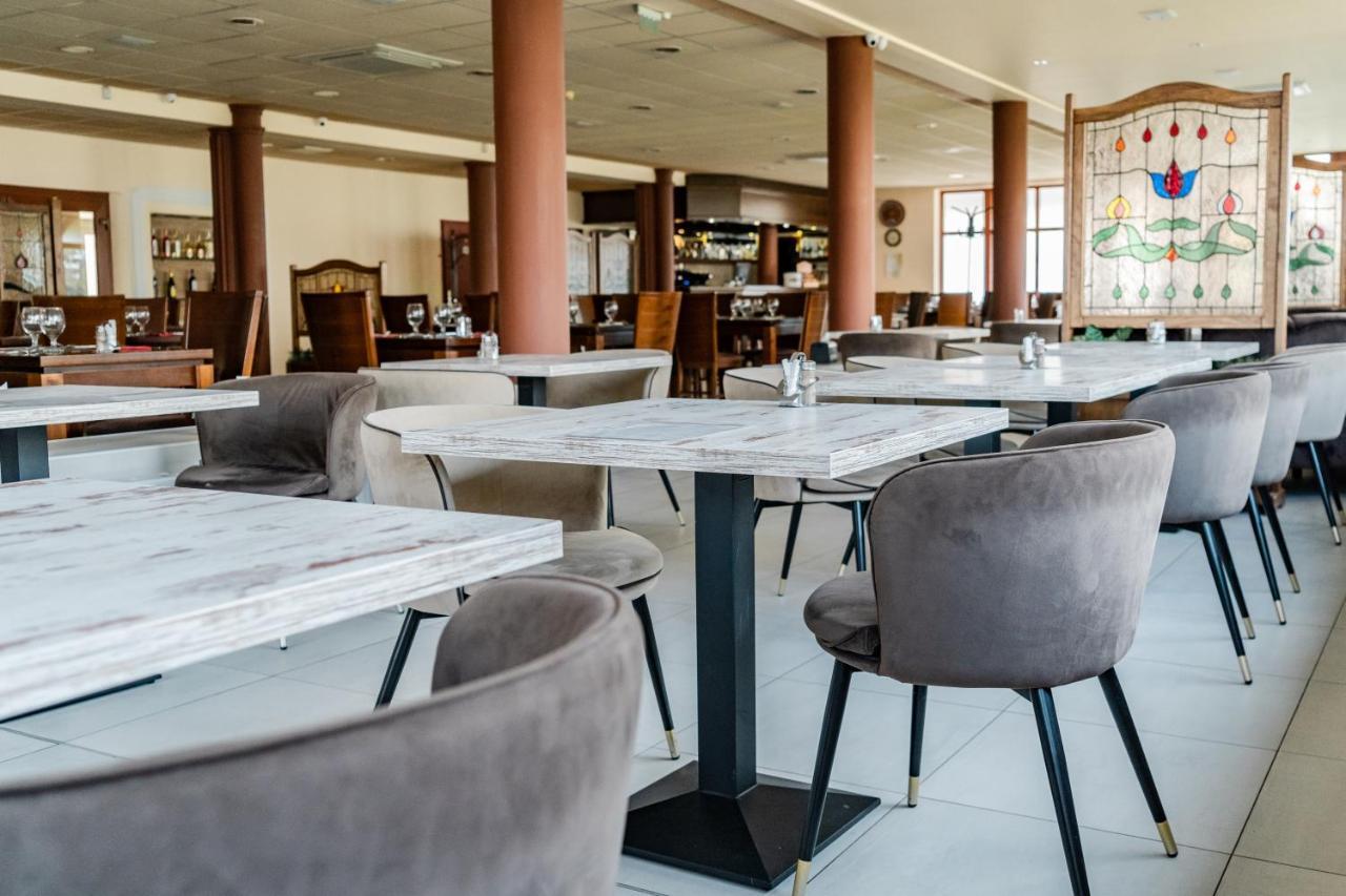 Panorama Hotel بيكيسكسابا المظهر الخارجي الصورة