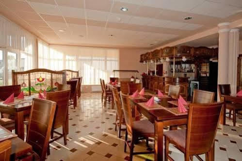 Panorama Hotel بيكيسكسابا المظهر الخارجي الصورة
